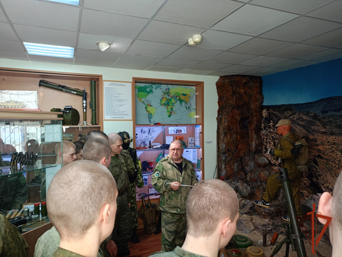 В Омске военнослужащие  воинской части Росгвардии  посетили музей «Ветеранов  Афганистана и локальных конфликтов»