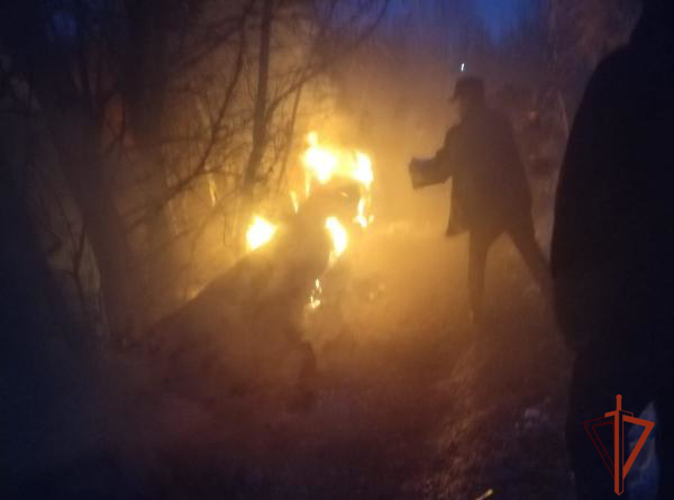 В Омской области сотрудники Росгвардии предотвратили распространение огня на теплотрассе