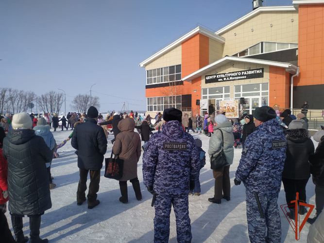 Росгвардия обеспечила правопорядок во время проведения масленичных гуляний в Омской области