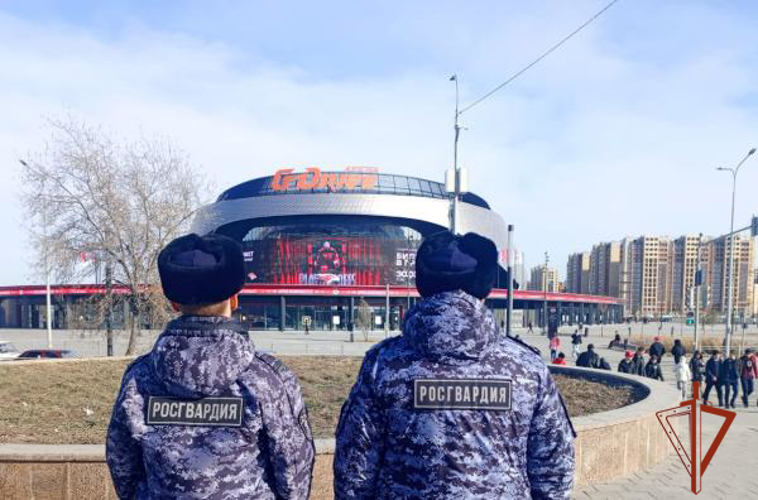 Правопорядок во время проведения матча чемпионата КХЛ обеспечили росгвардейцы в Омске