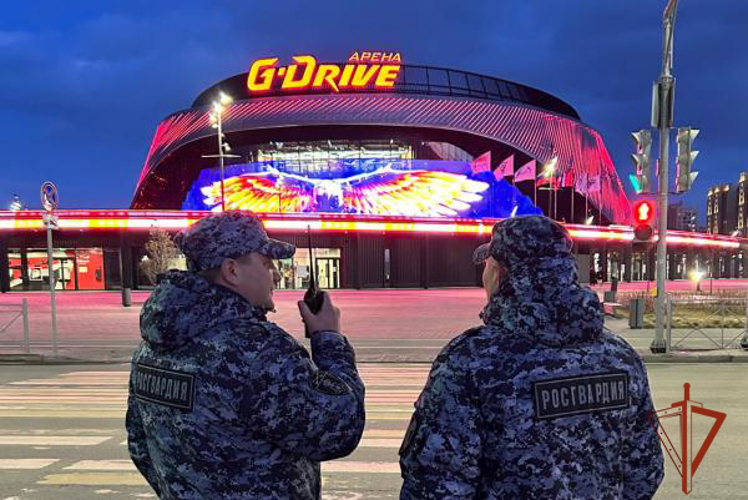 Росгвардия обеспечила правопорядок во время матчей КХЛ в Омске  