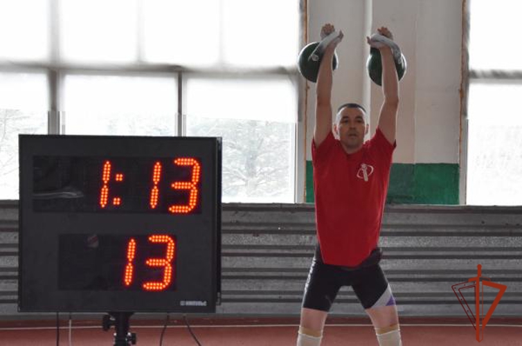 Команда Управления Росгвардии по Омской области одержала победу в чемпионате «Динамо» по гиревому спорту