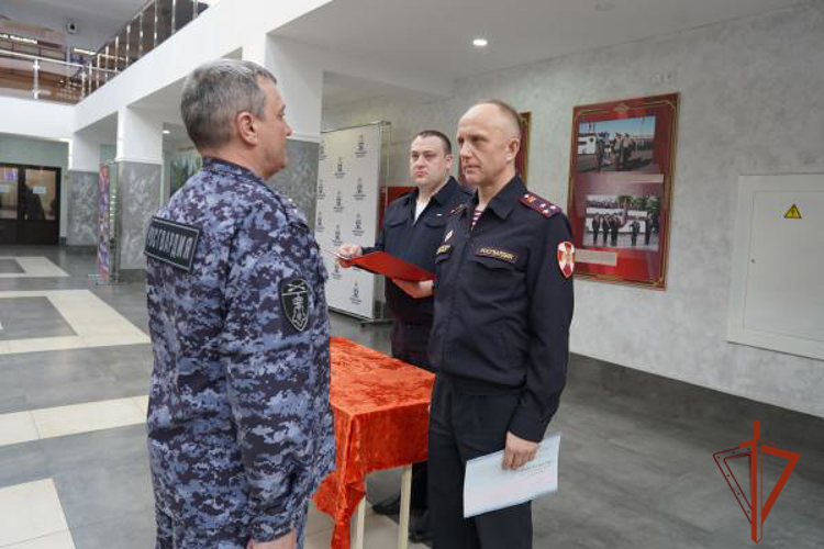 В Омске состоялся выпуск сотрудников Росгвардии, прошедших программу обучения профессиональной подготовки 