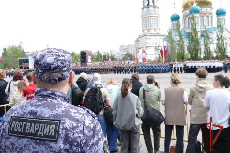 В День Победы начальник Управления Росгвардии по Омской области принял участие в патриотических мероприятиях