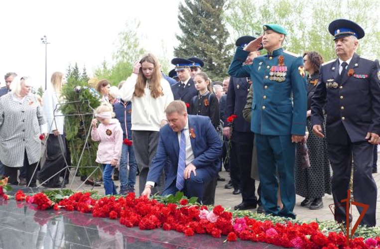 В День Победы начальник Управления Росгвардии по Омской области принял участие в патриотических мероприятиях
