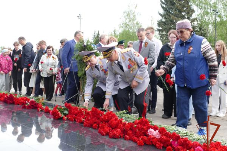 В День Победы начальник Управления Росгвардии по Омской области принял участие в патриотических мероприятиях