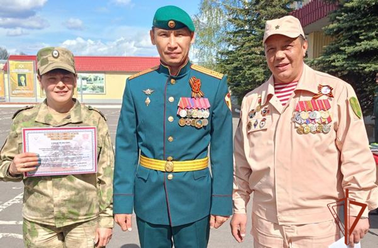 В омской воинской части Росгвардии прошло торжественное мероприятие, посвященное 83-летию со Дня образования подразделения