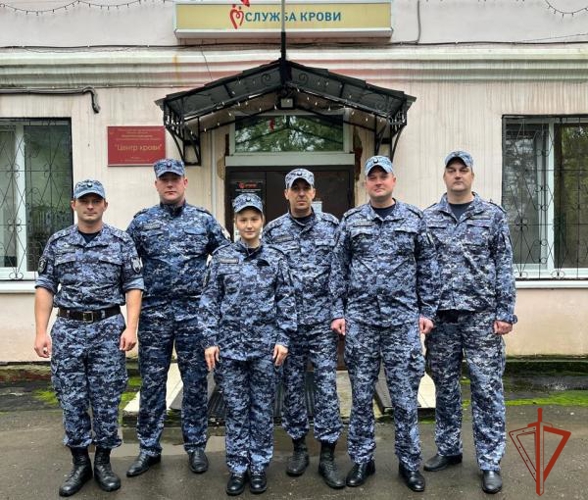 Росгвардейцы Омска стали донорами в рамках акции "От сердца к сердцу"