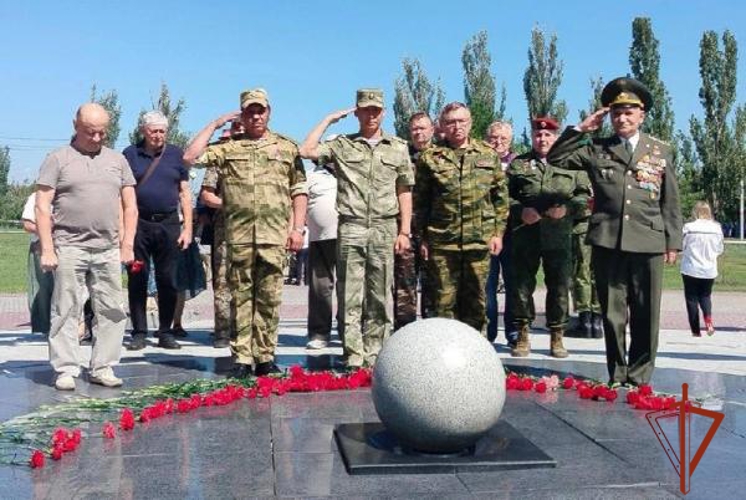 В Омске военнослужащие Росгвардии почтили память ветеранов боевых действий