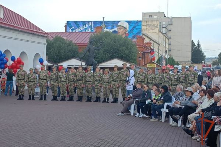 Единство и патриотизм: Росгвардия отметила День Государственного флага вместе с омичами