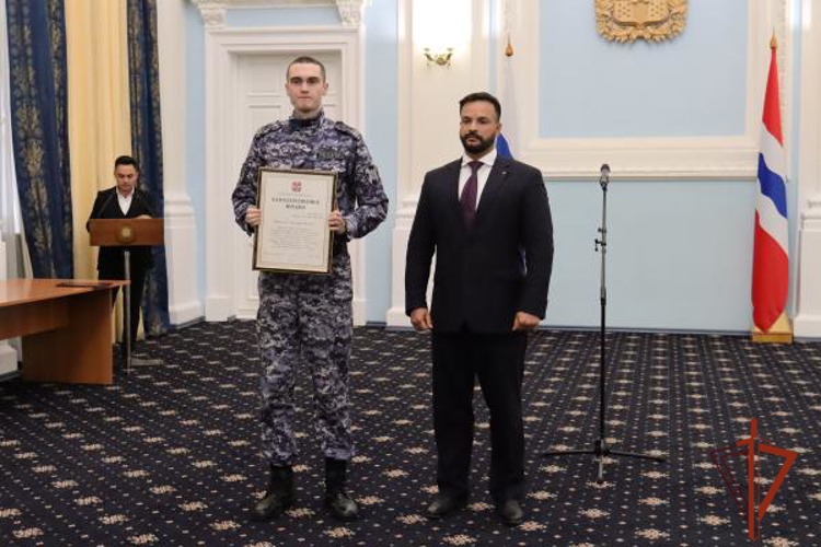 Благодарность за службу: омские росгвардейцы отмечены за обеспечение правопорядка в праздничные дни