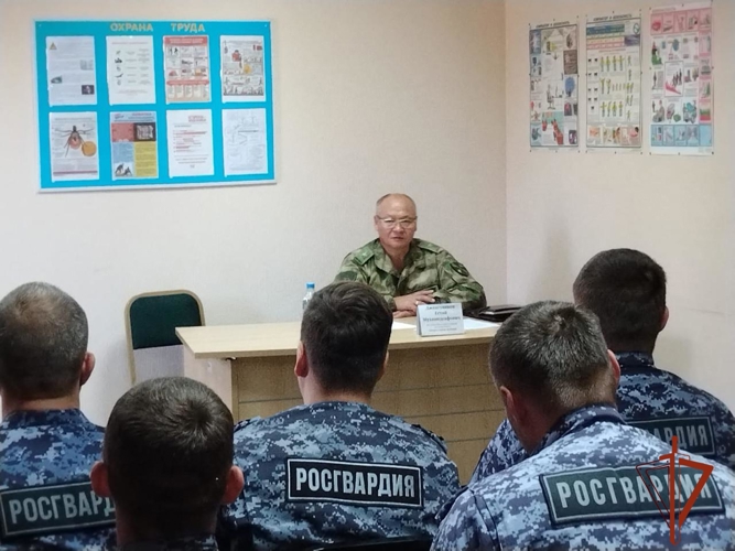 Руководитель Управления Росгвардии по Омской области проинспектировал подразделение тероргана на юге региона