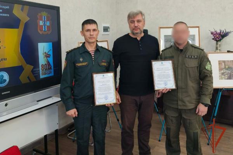 Росгвардейцы поддержали старт проекта  «Мы чтим СВОих героев, будем помнить 3.0!» в Омске 