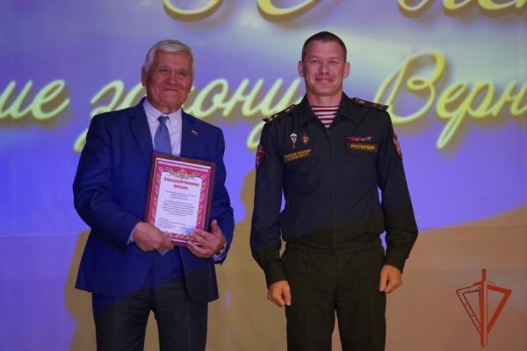 80 лет службе и профессионализму: полковник Евгений Федюшин на юбилейном мероприятии Омской академии МВД