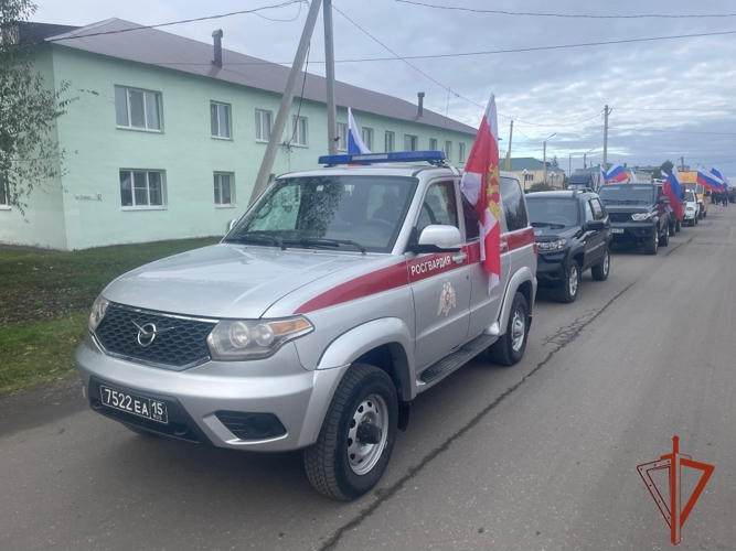 Росгвардейцы Омской области приняли участие в торжественном мероприятии, посвященном отправке гуманитарной помощи в зону СВО