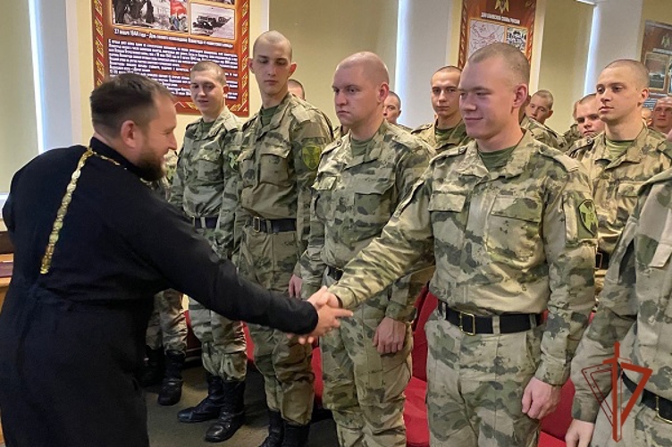В Омской воинской части Росгвардии прошли мероприятия, посвященные Дню Народного единства