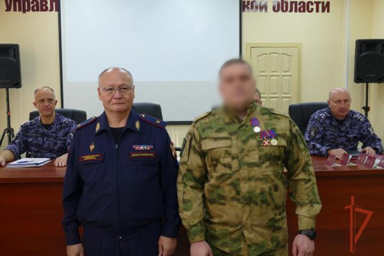Сотрудники ОМОН «Штурм» Росгвардии удостоены государственных наград в Омске