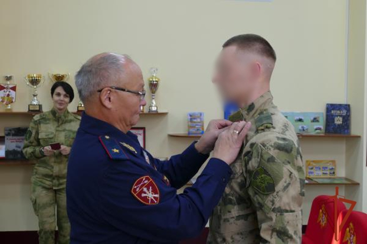 Сотрудники ОМОН «Штурм» Росгвардии удостоены государственных наград в Омске
