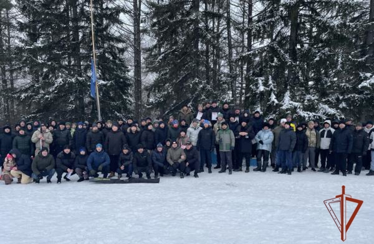 На лыжной базе «Березовая» в Омске прошел семейно-спортивный праздник для военнослужащих Росгвардии и членов их семей