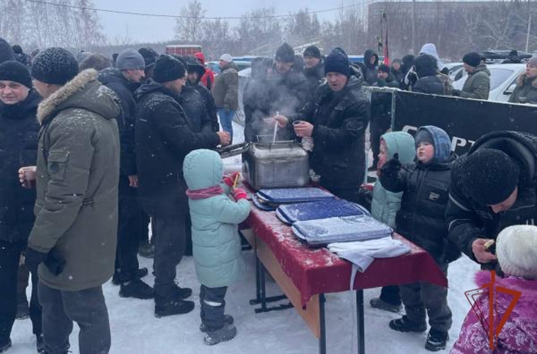 На лыжной базе «Березовая» в Омске прошел семейно-спортивный праздник для военнослужащих Росгвардии и членов их семей
