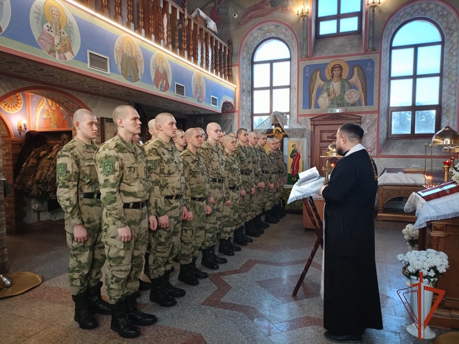 В Омске состоялся обряд крещения военнослужащих Росгвардии по призыву
