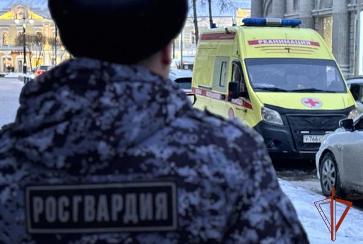 За прошедший год омские бригады медиков более 370 раз обращались за помощью к росгвардейцам 
