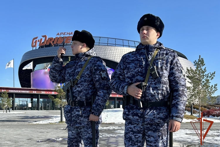 Росгвардия обеспечила правопорядок на матчах КХЛ в Омске 