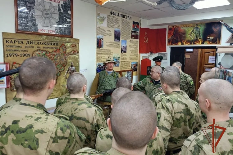 Военнослужащие омской воинской части Росгвардии посетили музей «Ветеранов Афганистана и локальных конфликтов»