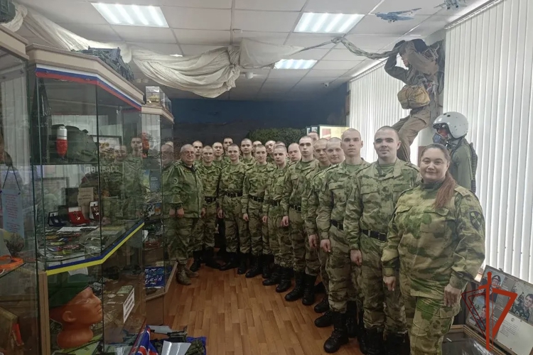 Военнослужащие омской воинской части Росгвардии посетили музей «Ветеранов Афганистана и локальных конфликтов»