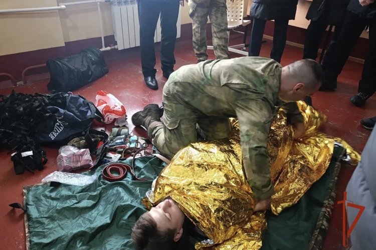 В Омской воинской части Росгвардии состоялся «День открытых дверей» для юных омичей