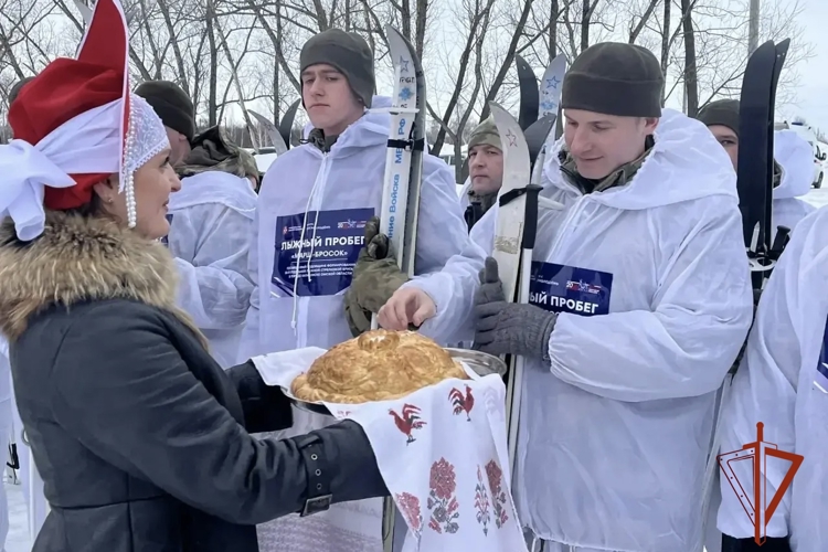 Военнослужащие Росгвардии успешно преодолели всю дистанцию памятного лыжного забега «Марш-бросок»