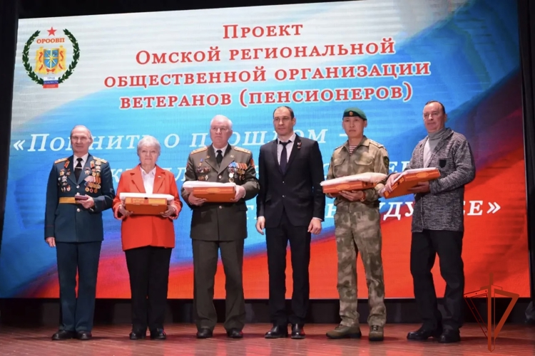 Военнослужащие омской Росгвардии приняли участие в патриотической акции «Помнить о прошлом – укреплять настоящее – строить будущее»