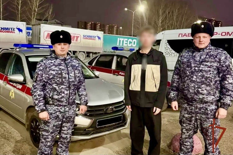  Росгвардейцы предотвратили мошеннические действия в отношении  студента в Омске