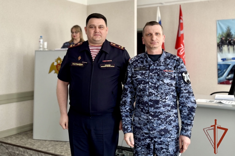 В управлении вневедомственной охраны Росгвардии состоялось награждение сотрудников дипломами и специальными званиями