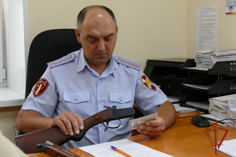 Росгвардия проверяет владельцев оружия в зонах возможного подтопления в Омской области