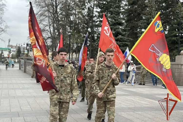 Военнослужащие омской воинской части Росгвардии приняли участие в патриотической акции «Марш Победы»