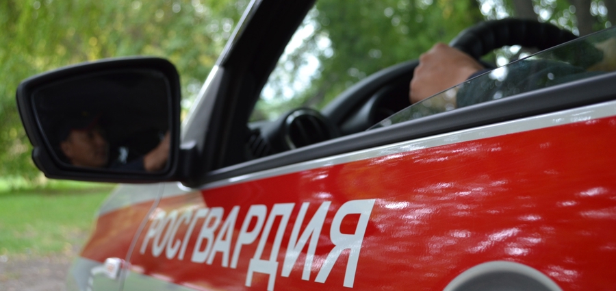 СОТРУДНИКИ РОСГВАРДИИ ВЕРНУЛИ РОДИТЕЛЯМ ПОТЕРЯВШЕГОСЯ ТРЕХЛЕТНЕГО РЕБЕНКА В ОМСКЕ