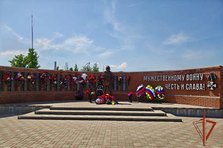 Сотрудники Росгвардии приняли участие в открытии мемориального комплекса погибшим военнослужащим