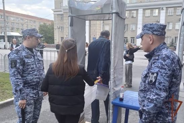 Росгвардейцы приняли участие в массовом заезде «ВелоОмск — 2026» и обеспечили общественный порядок во время его проведени