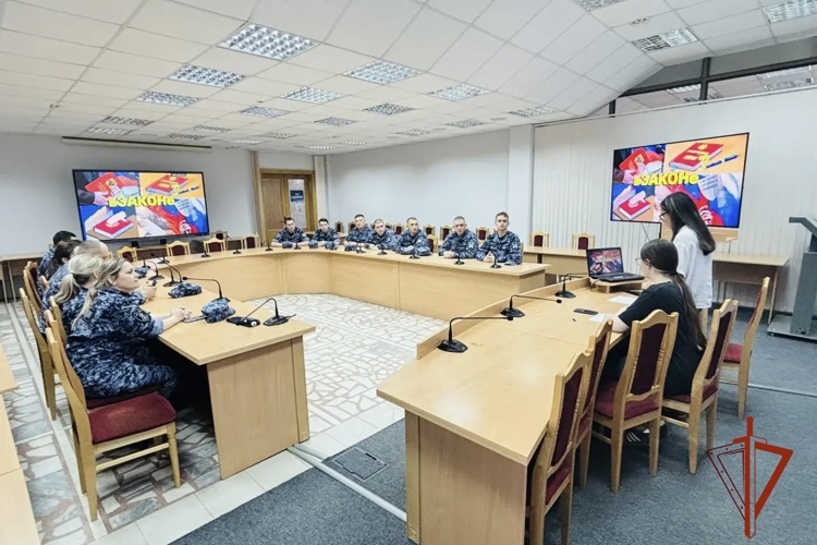 Росгвардейцы приняли участие в интеллектуальной викторине «Моя игра», посвященной Дню России 