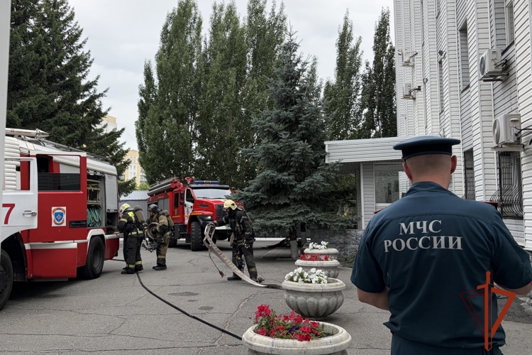 Управление региональной Росгвардии и МЧС России по Омской области отработали совместные действия при пожаре