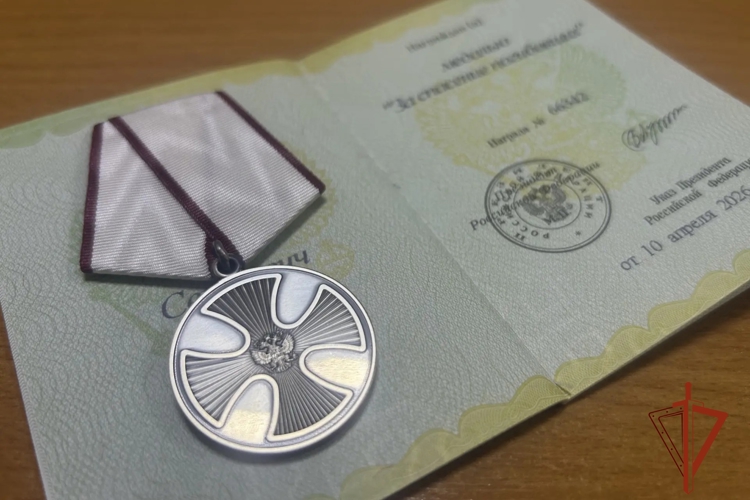 Сотрудник Росгвардии Омска награжден медалью «За спасение погибавших»