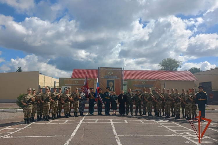 В Омске более 60 новобранцев Росгвардии приняли Военную присягу