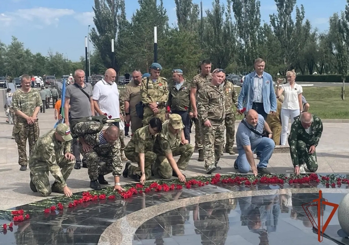 Память ветеранов боевых действий почтили росгвардейцы в Омске
