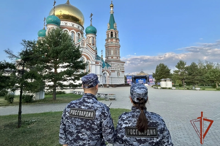 Сотрудники Росгвардии обеспечили правопорядок во время проведения праздничных мероприятий, посвященных Дню города Омска и Омской области 