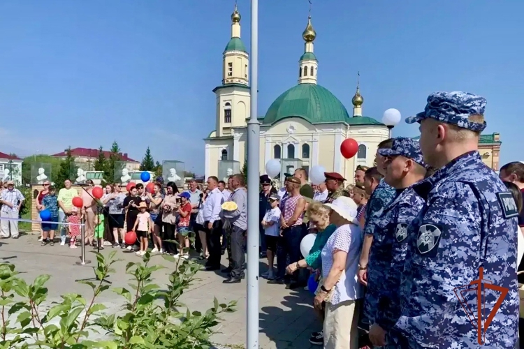 Росгвардейцы приняли участие в открытии памятника воинам внутренних войск в Омской области 