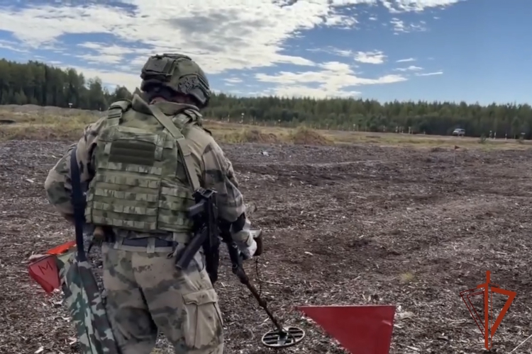 Сотрудник омского ОМОН вошел в число лучших инженеров-саперов Росгвардии