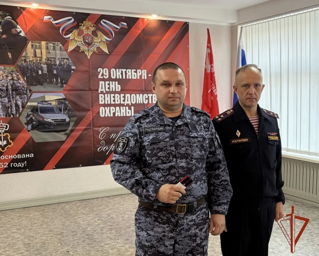 В Омске отметили 74-ю годовщину вневедомственной охраны Росгвардии 