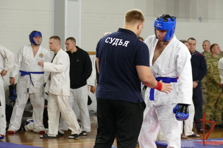 Чемпионат Сибирского ордена Жукова округа Росгвардии по рукопашному бою завершился в Омске (Видео)